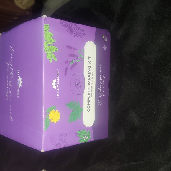 Tress Wellness Waxing Kit Wax Warmer - Picture 8 of 10